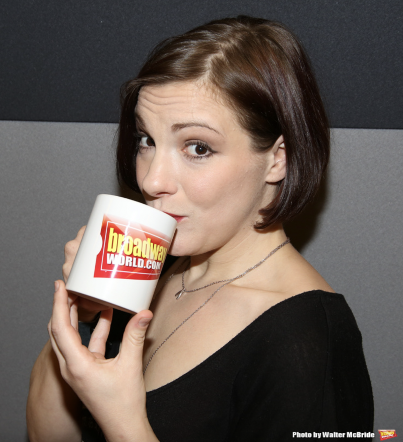 Wake Up With BWW 10/18: DANA H. Reviews, AIN'T TOO PROUD Re-Opens, and More! Image
