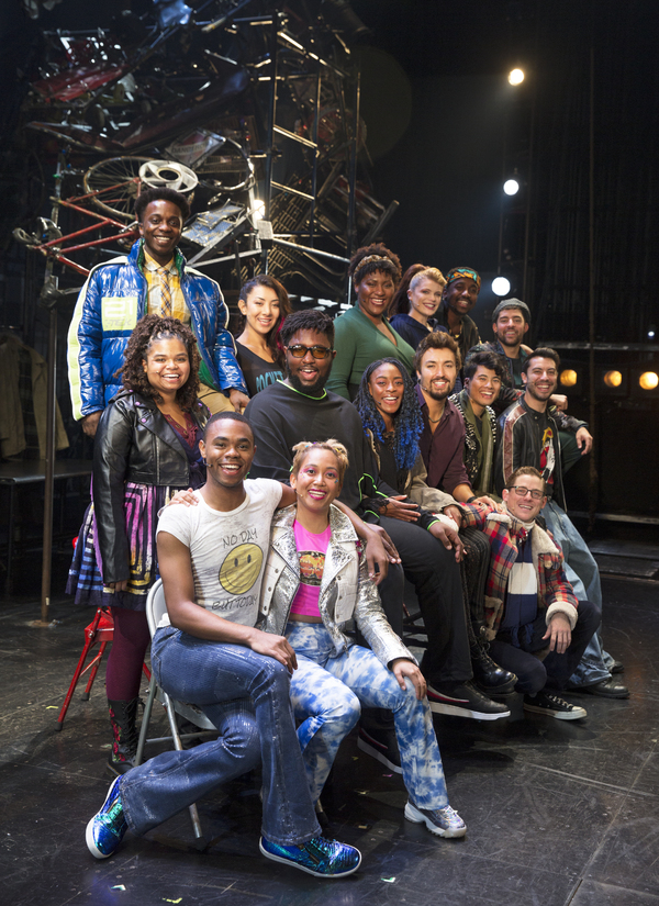 Photos: Get A First Look At The New Cast Of RENT On Tour Image