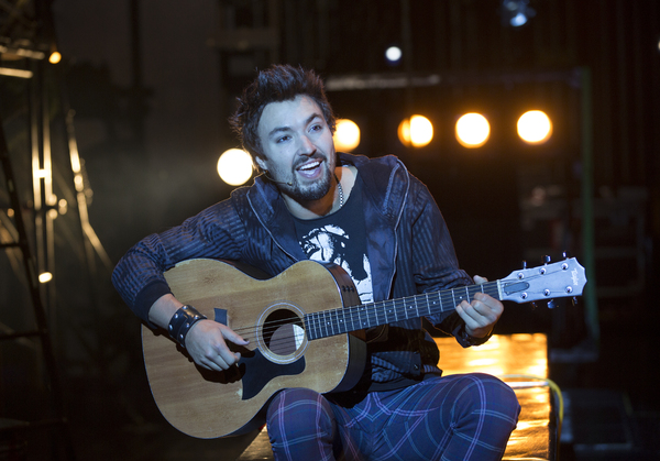 Photos: Get A First Look At The New Cast Of RENT On Tour Image