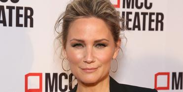 WAITRESS Star Jennifer Nettles to Stop By 92Y Online In November Photo