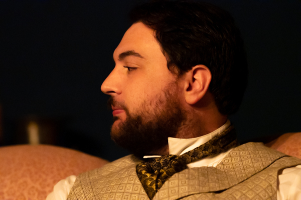 Photos: First look at Curtain Players' ANGEL STREET Image