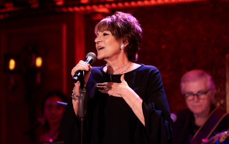 Review: LORNA LUFT: GRATEFUL Has Them Dancing in the Aisles at 54 Below 