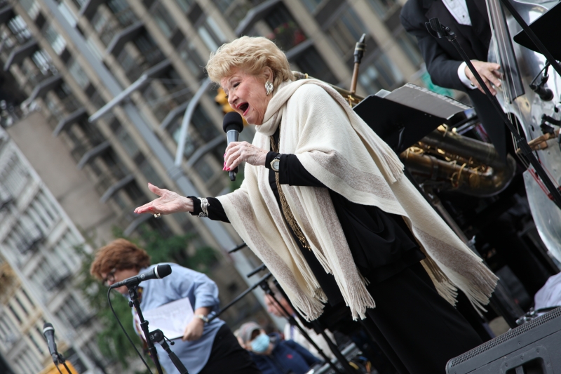 BWW Special Event: TIN PAN ALLEY DAY Fills The Air With Music and The Streets With Dancing 