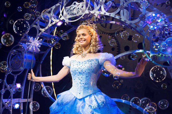 Photos/Video: West End Production of WICKED Extends Booking Through Sunday 27th November 2022 Image