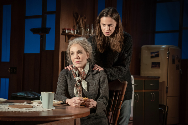 Photos: Stockard Channing and Rebecca Night Star in 'NIGHT MOTHER at Hampstead Theatre 