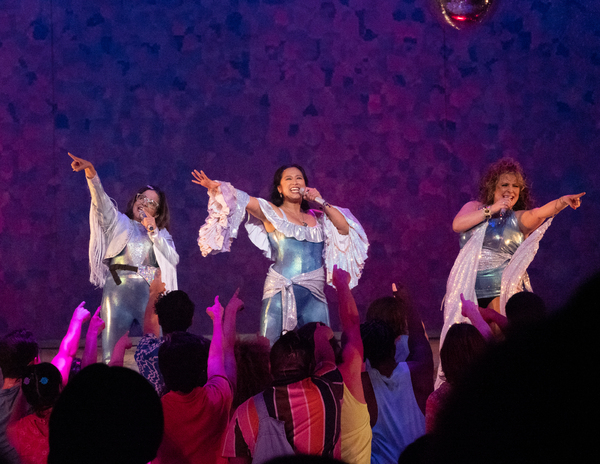 Photos: Curtain Call Of MAMMA MIA! At La Mirada Theatre Image