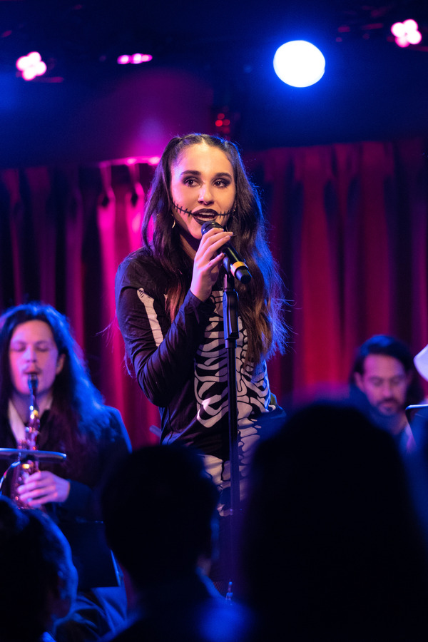 Photos: Quentin Garzón, Brittany Rodin & More Perform at GR42 SINGS DISNEY VILLAINS Image