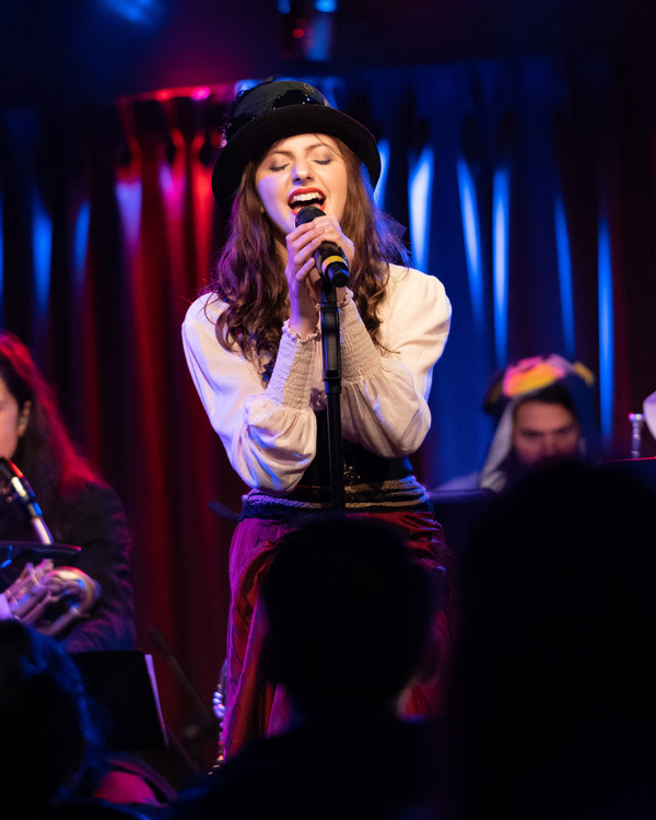 Photos: Quentin Garzón, Brittany Rodin & More Perform at GR42 SINGS DISNEY VILLAINS Image