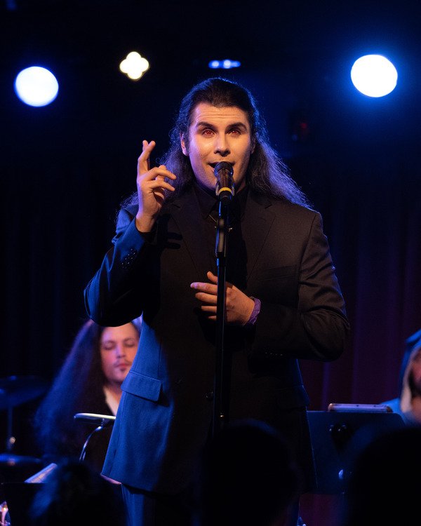 Photos: Quentin Garzón, Brittany Rodin & More Perform at GR42 SINGS DISNEY VILLAINS Image