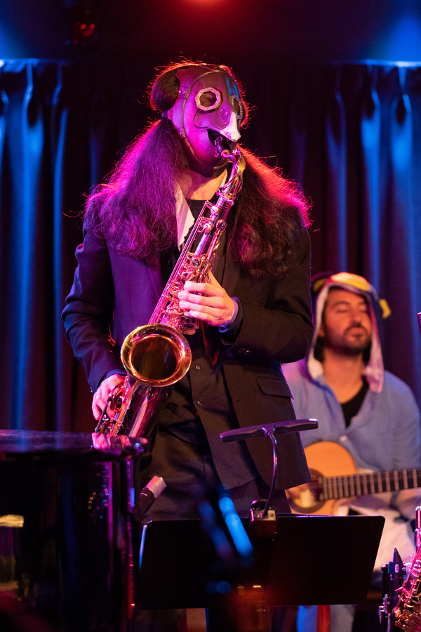 Photos: Quentin Garzón, Brittany Rodin & More Perform at GR42 SINGS DISNEY VILLAINS Image