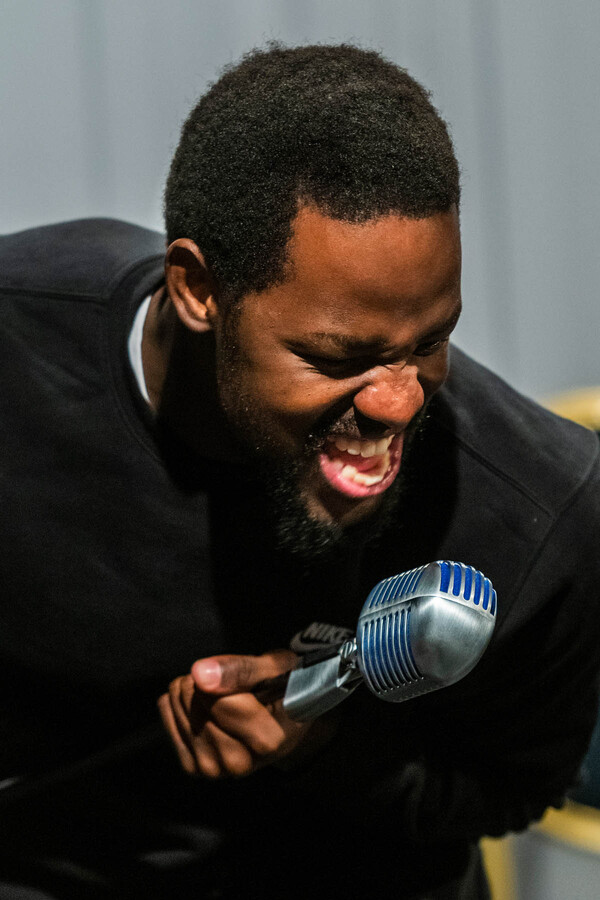Photos: In Rehearsal for INTERRUPTIONS at represent. Image