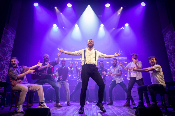 Photos: First Look at THE CHOIR OF MAN, Now Playing at the Arts Theatre Image