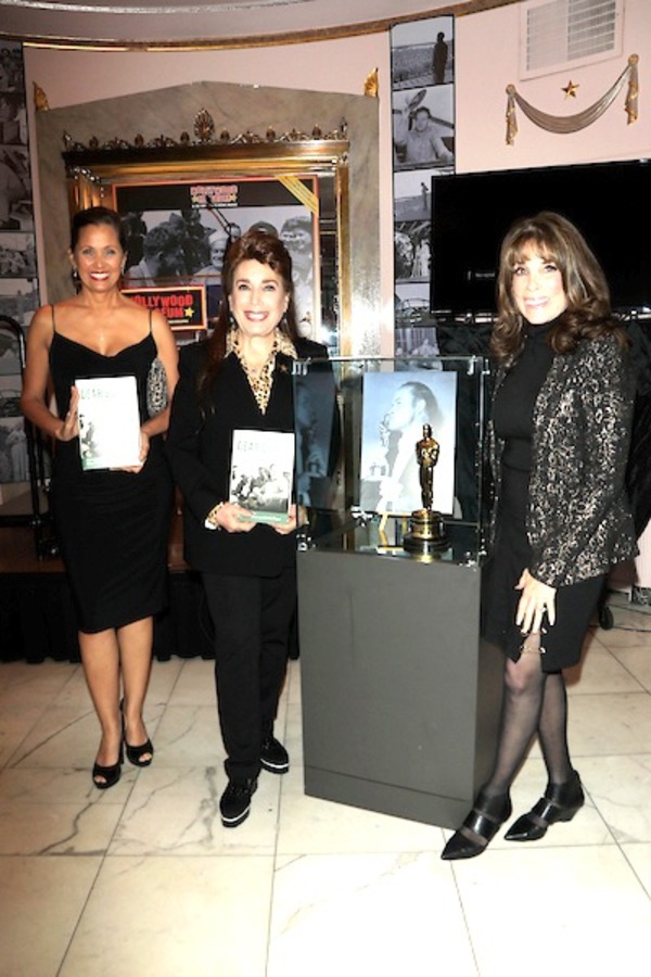 Diana Lansleen,  Donelle Dadigan, Kate Linder at the Special Veterans Tribute and sig Photo