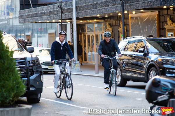 Photos: Senator Chuck Schumer Joins David Byrne for a Bike Ride to AMERICAN UTOPIA Image