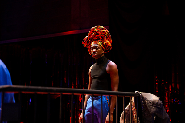 Photos: First Look At SUNDOWN KIKI at Young Vic Taking Part Image