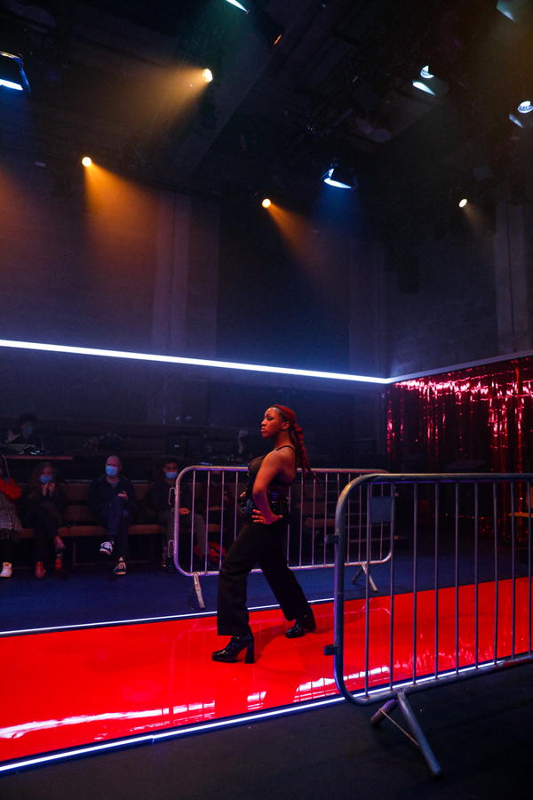Photos: First Look At SUNDOWN KIKI at Young Vic Taking Part Image