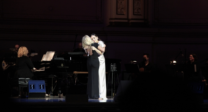 Review: Carnegie Hall Gets VOSK'd as Jessica Vosk Takes the Stage  Image