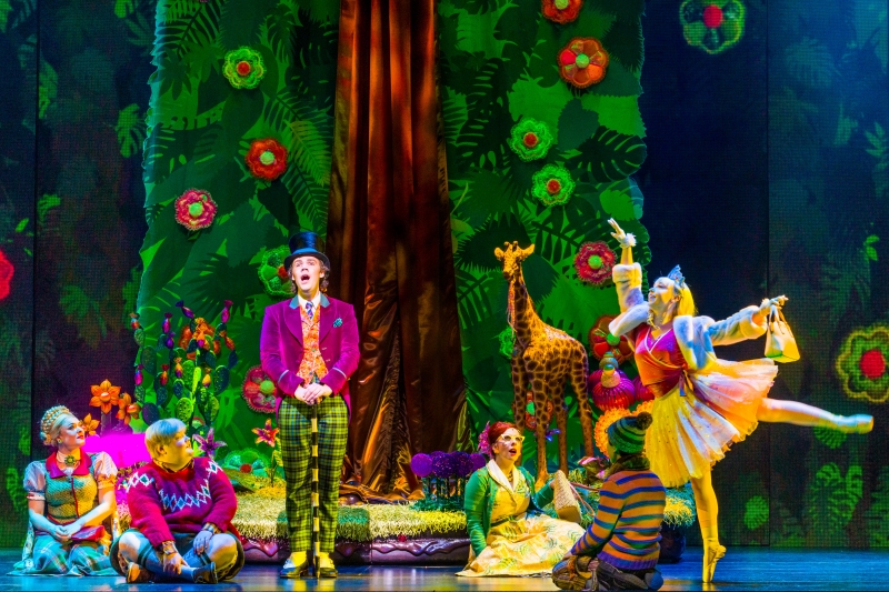 Review: CHARLIE AND THE CHOCOLATE FACTORY at Crown Theatre 