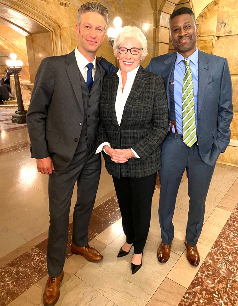 BWW Exclusive: Betty Buckley Guest Stars in New LAW & ORDER: SVU Episode Image