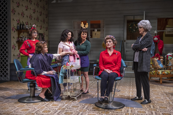 Photos: First Look at STEEL MAGNOLIAS at Milwaukee Rep Image