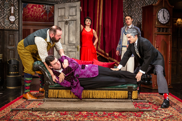 Photos: First Look at the New Cast of THE PLAY THAT GOES WRONG Image