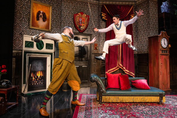 Photos: First Look at the New Cast of THE PLAY THAT GOES WRONG Image