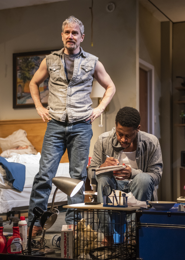 Photos: First Look at Tracy Letts' BUG at Steppenwolf Theatre Company Image