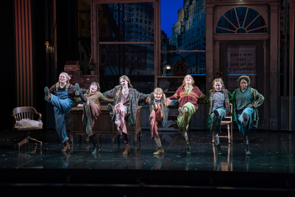 Photos: First Look at ANNIE At Children's Theatre Company  Image