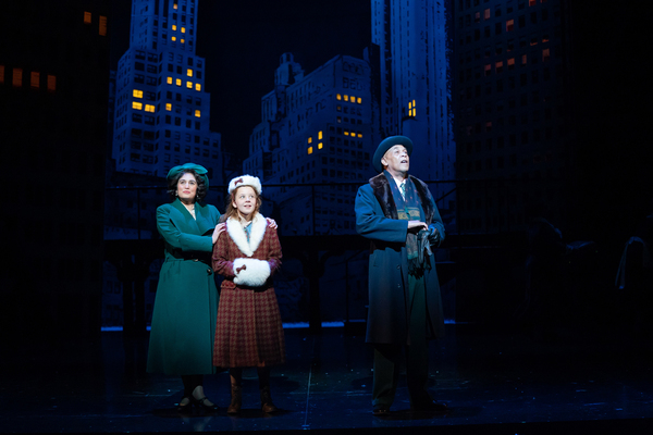 Photos: First Look at ANNIE At Children's Theatre Company  Image