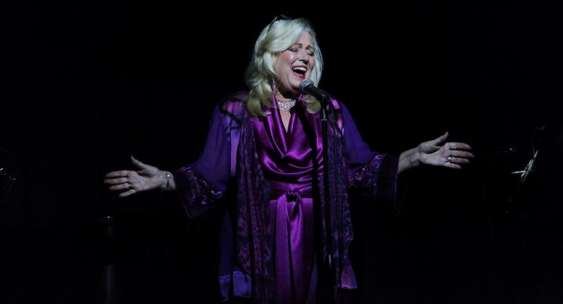 Review: Linda Kahn Urges Triad Crowd to SAY YES!   And They Do. 