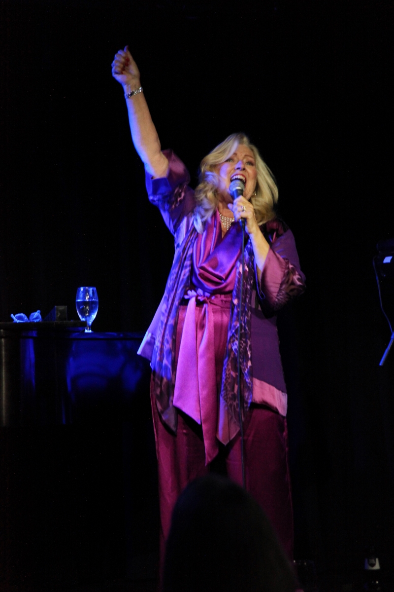 Review: Linda Kahn Urges Triad Crowd to SAY YES!   And They Do. 