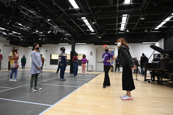 ANNIE LIVE! -- "Dance Rehearsal" -- Pictured: (l-r) Andrea McArdle visits with "young Photo