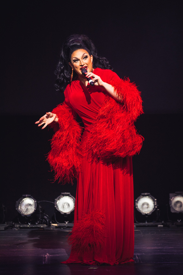 Photos: First Look at THE JINKX & DELA HOLIDAY SHOW, LIVE! Image