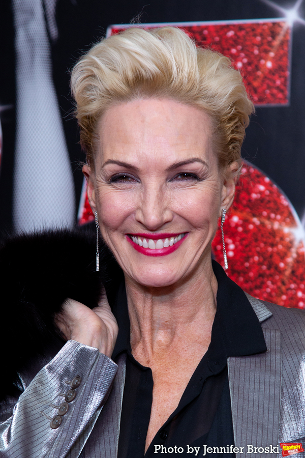 Photos: On the Red Carpet at CHICAGO's 25th Anniversary Performance Image