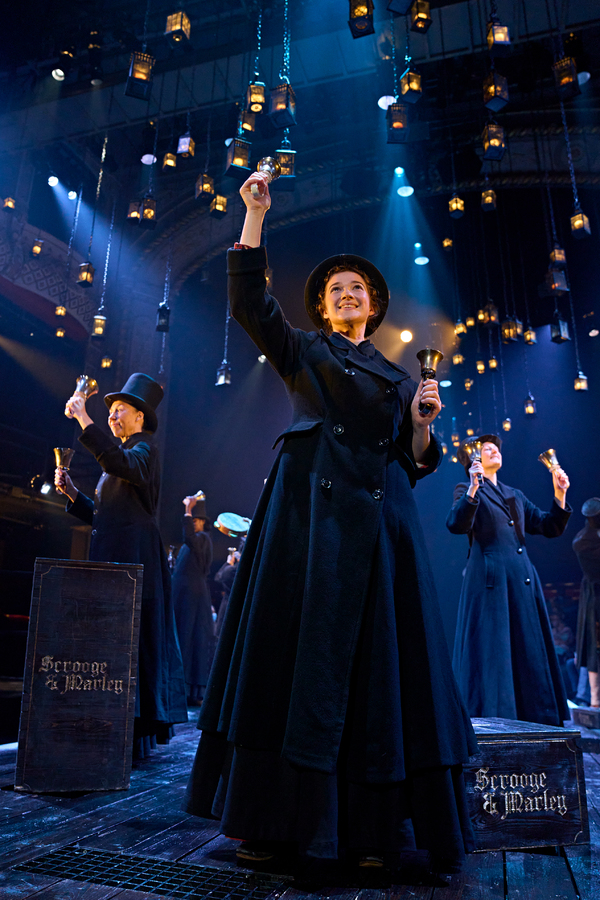 Photos: First Look at Stephen Mangan & More in A CHRISTMAS CAROL at The Old Vic Image