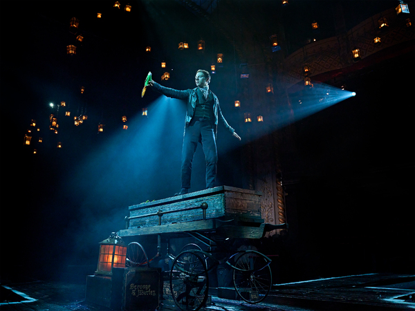Photos: First Look at Stephen Mangan & More in A CHRISTMAS CAROL at The Old Vic Image