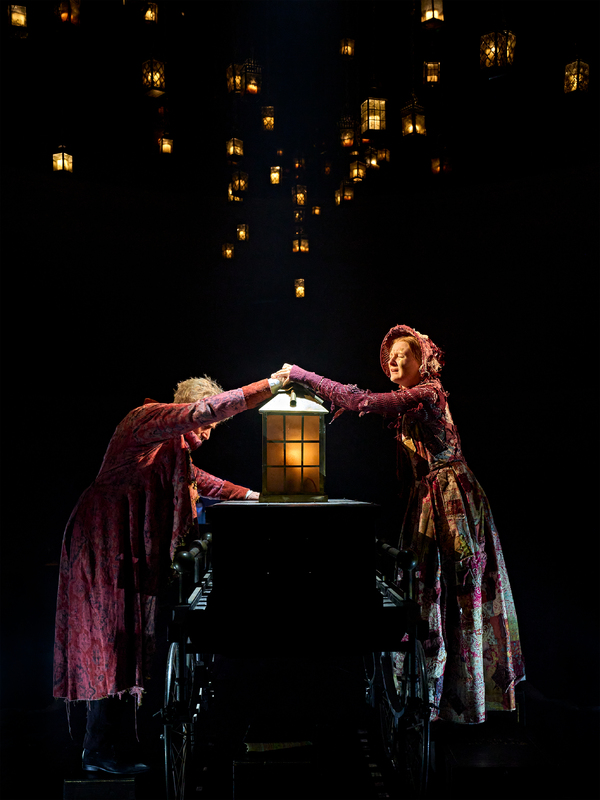 Photos: First Look at Stephen Mangan & More in A CHRISTMAS CAROL at The Old Vic Image