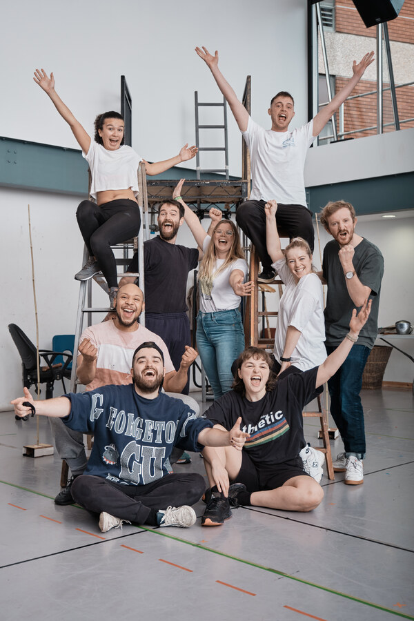 Photos: Inside Rehearsal for ROBIN HOOD at Bristol Old Vic Image