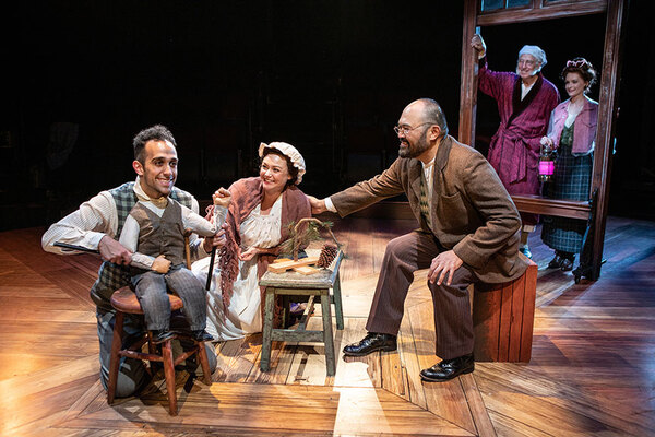 Photos: Check Out EBENEZER SCROOGE'S BIG SAN DIEGO CHRISTMAS SHOW Image