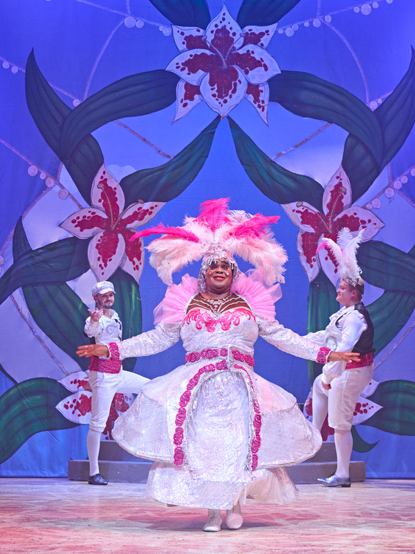 Photos: See Clive Rowe & More in JACK AND THE BEANSTALK at Hackney Empire Image