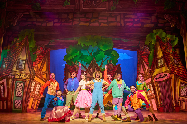 Photos: See Clive Rowe & More in JACK AND THE BEANSTALK at Hackney Empire Image