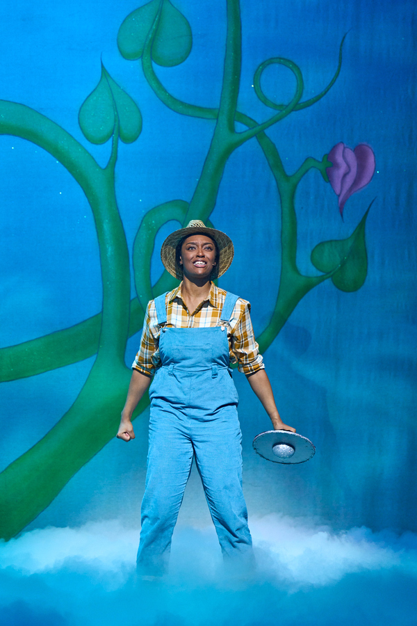 Photos: See Clive Rowe & More in JACK AND THE BEANSTALK at Hackney Empire 