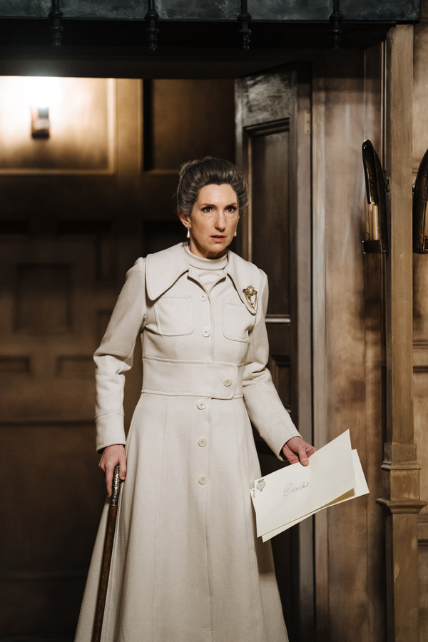 Photos: First Look at MEASURE FOR MEASURE at Shakespeare's Globe Image
