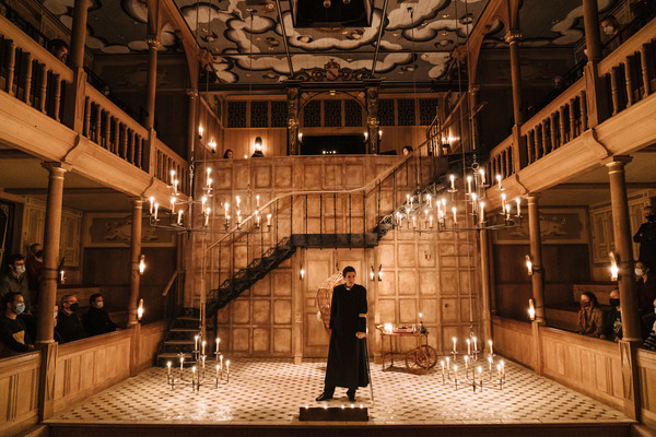 Photos: First Look at MEASURE FOR MEASURE at Shakespeare's Globe Image
