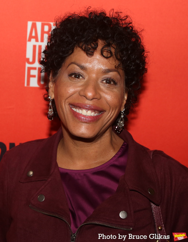 Photos: CLYDE'S Celebrates Opening Night on Broadway Image