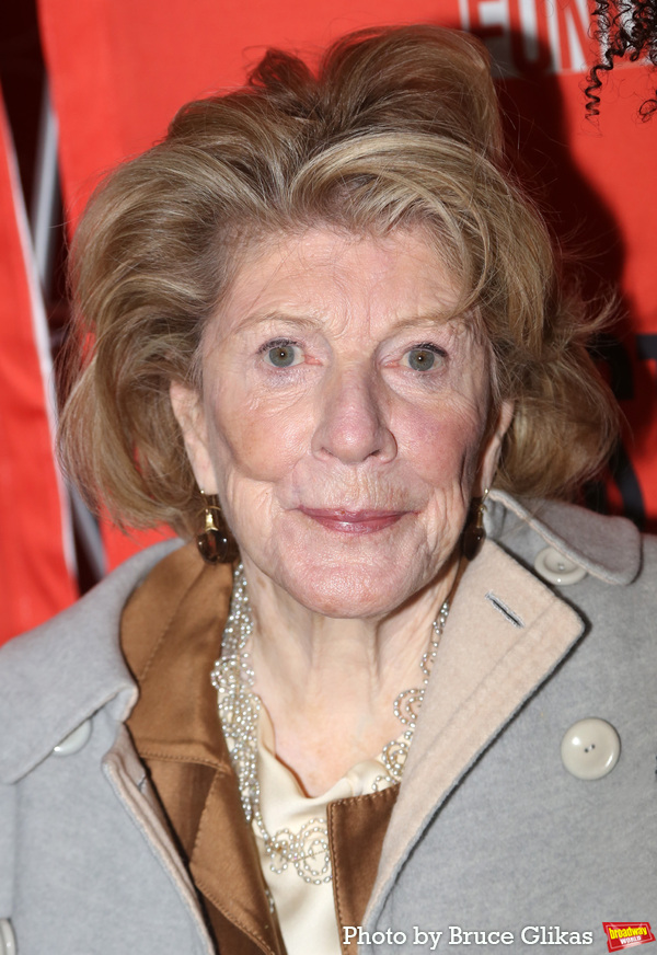 Photos: CLYDE'S Celebrates Opening Night on Broadway Image