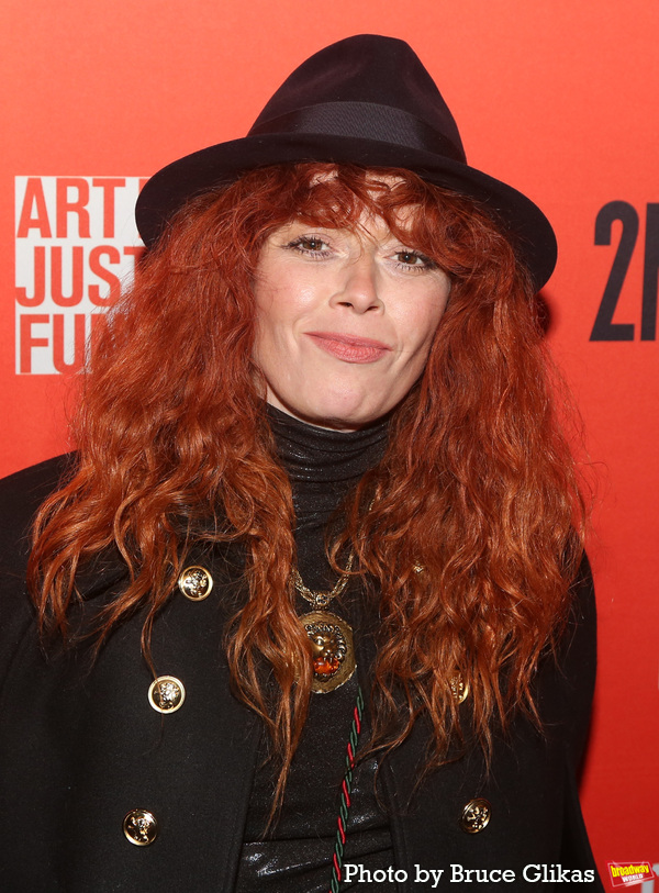 Photos: CLYDE'S Celebrates Opening Night on Broadway Image
