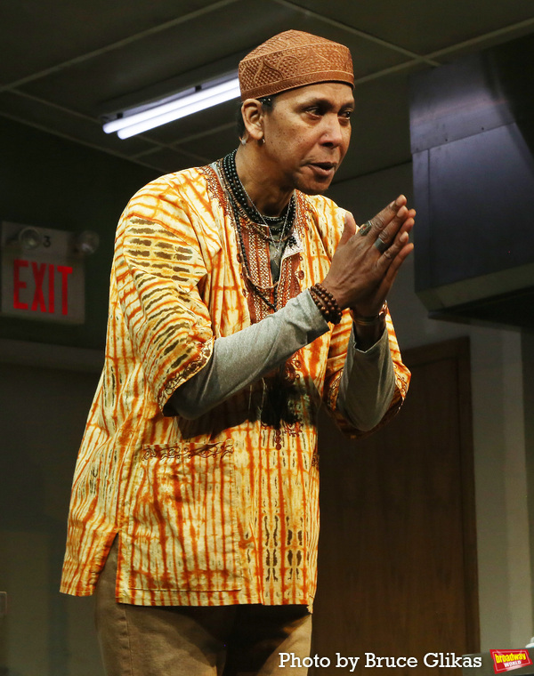 Photos: CLYDE'S Celebrates Opening Night on Broadway Image