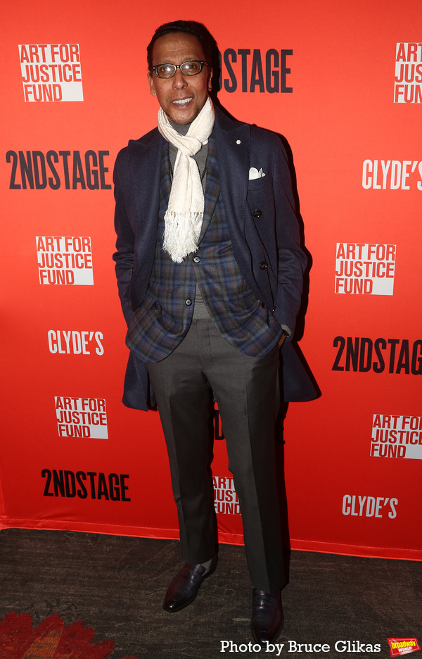 Photos: CLYDE'S Celebrates Opening Night on Broadway Image