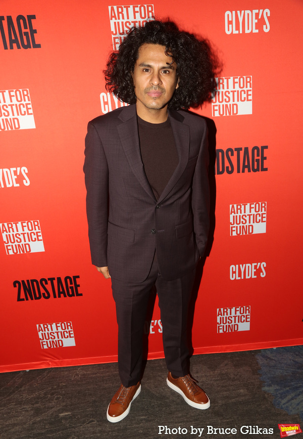 Photos: CLYDE'S Celebrates Opening Night on Broadway Image